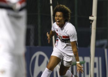 Em Cotia, São Paulo vence o Santos pelo Brasileirão Feminino