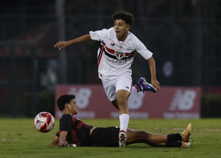 Em Cotia, Sub-17 empata na estreia do Campeonato Brasileiro 