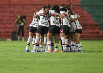 Base Feminina Sub-20 sofre revés para o Flamengo e fica com o vice do Brasileirão Feminino 