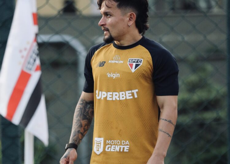 São Paulo conclui preparação para duelo com o Boston River